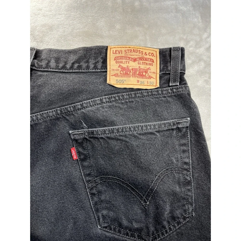 Vintage Levis 505 Jeans Mens 36x30 Black Straight Regular Fit Y2K